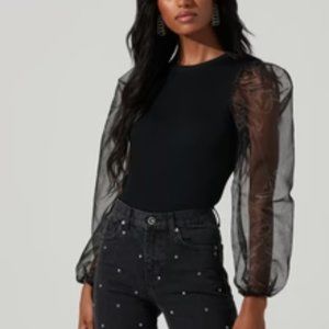 ASTR THE LABEL Audrina Sweater Top in Black Knit + Organza Sleeves Size L NWOT